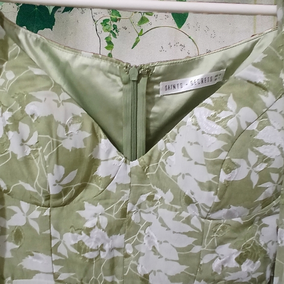 Saints + Secrets Olive Leaf Print Balloon sleeved Ruffle Hem Mini Dress, - Picture 5 of 11